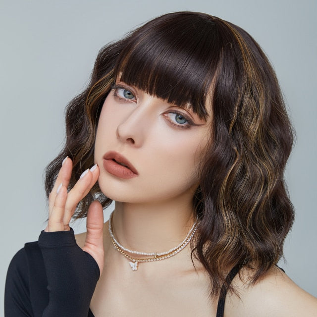 AISI HAIR Short Wavy Wig with Bangs Synthetic Wigs for Women Natural Brown Mixed Black Hair Bob Wig Daily Heat Resistant Fiber